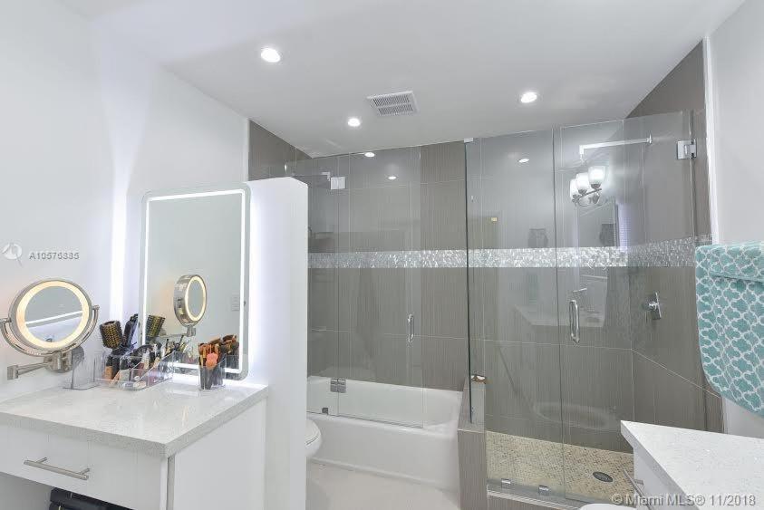Modern Miami Oversized 3 Bedroom In Central Location Экстерьер фото