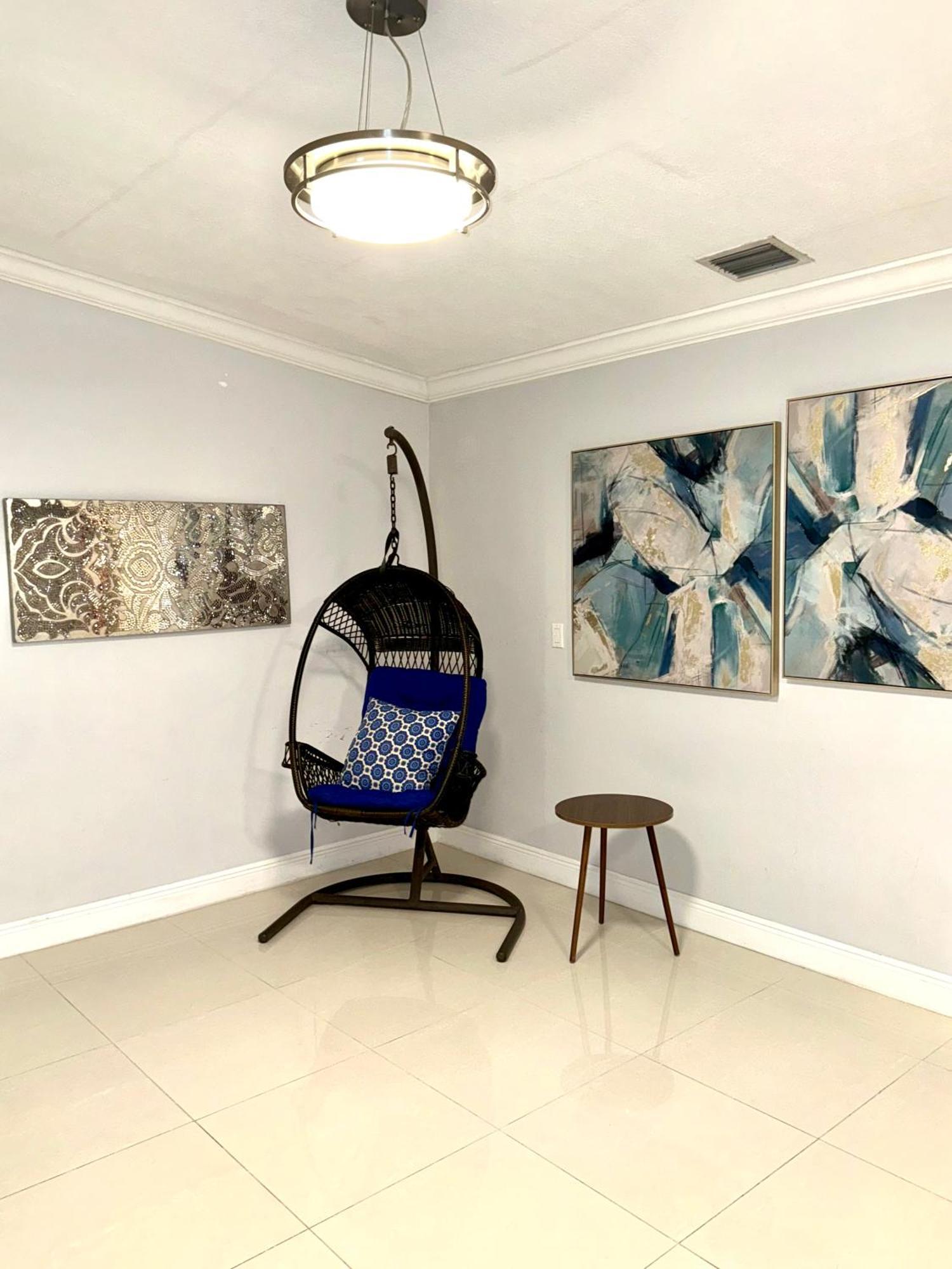 Modern Miami Oversized 3 Bedroom In Central Location Экстерьер фото
