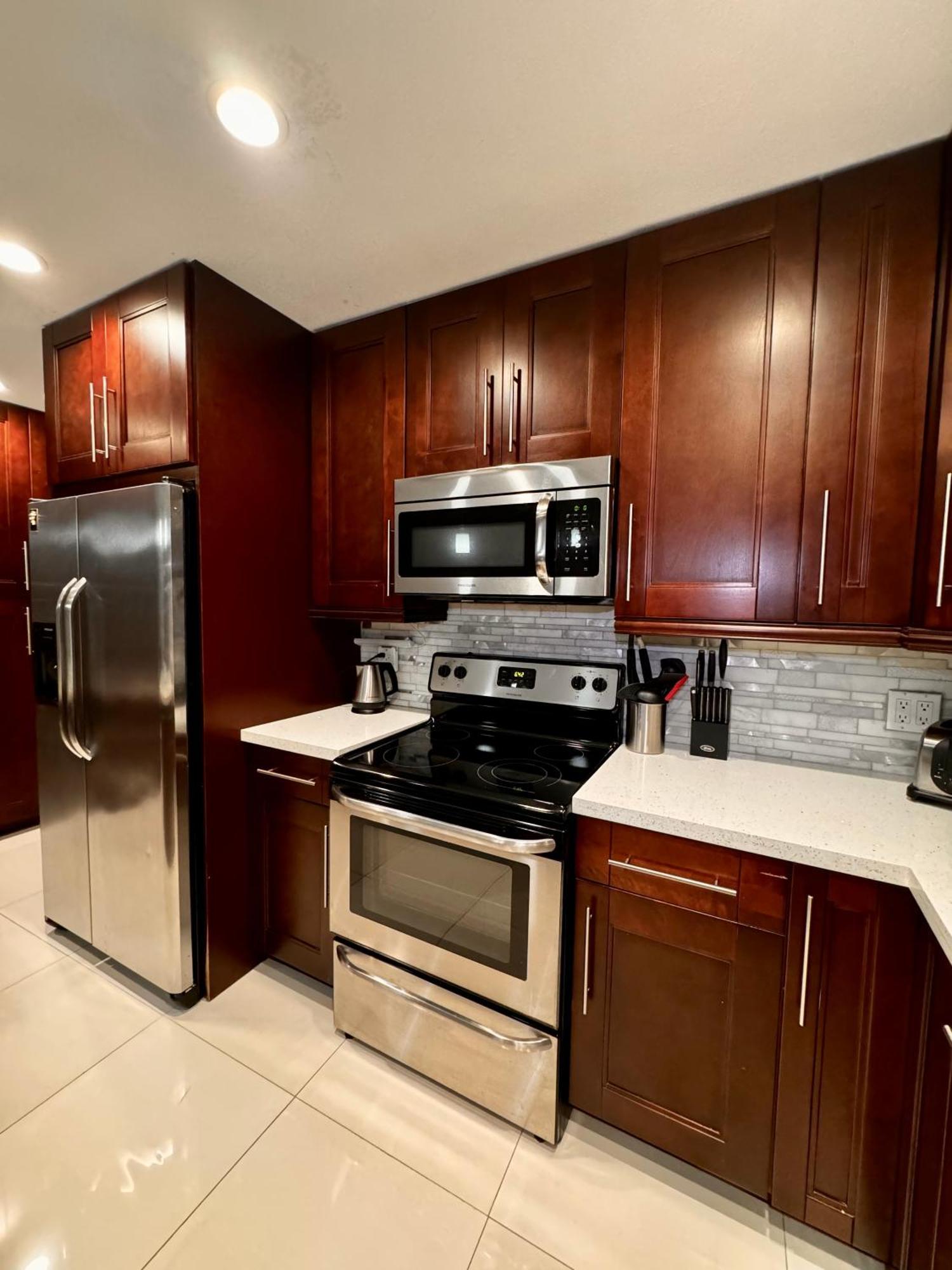 Modern Miami Oversized 3 Bedroom In Central Location Экстерьер фото