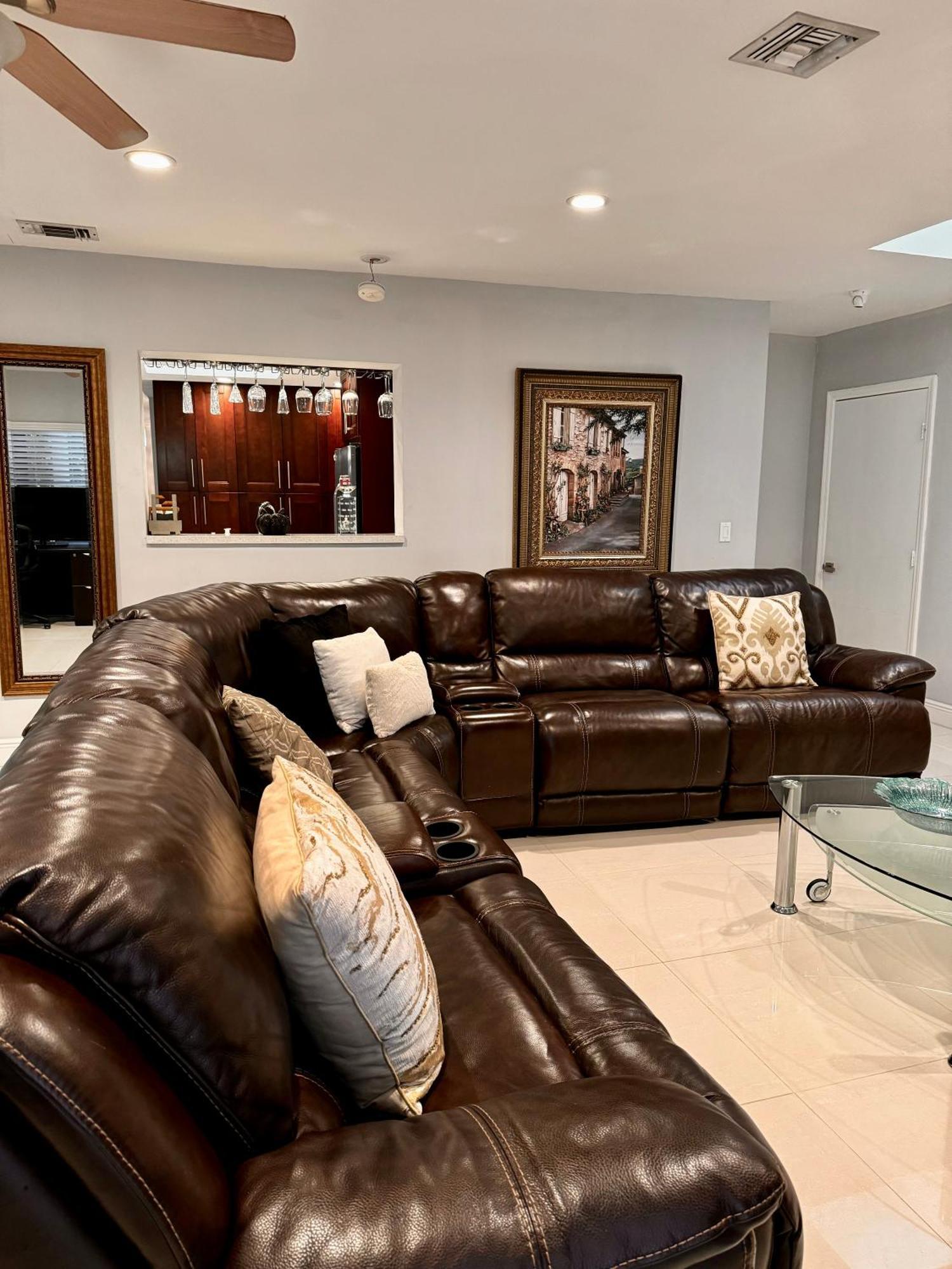 Modern Miami Oversized 3 Bedroom In Central Location Экстерьер фото